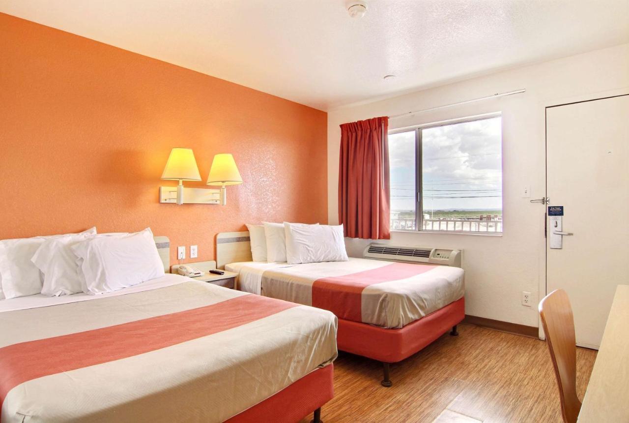 6-fort Stockton, Tx Hotel Fort Stockton
