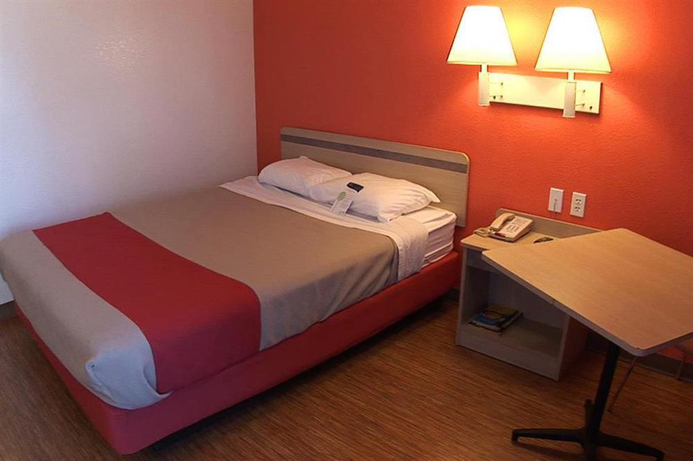 Hotel 6-fort Stockton, Tx 2*