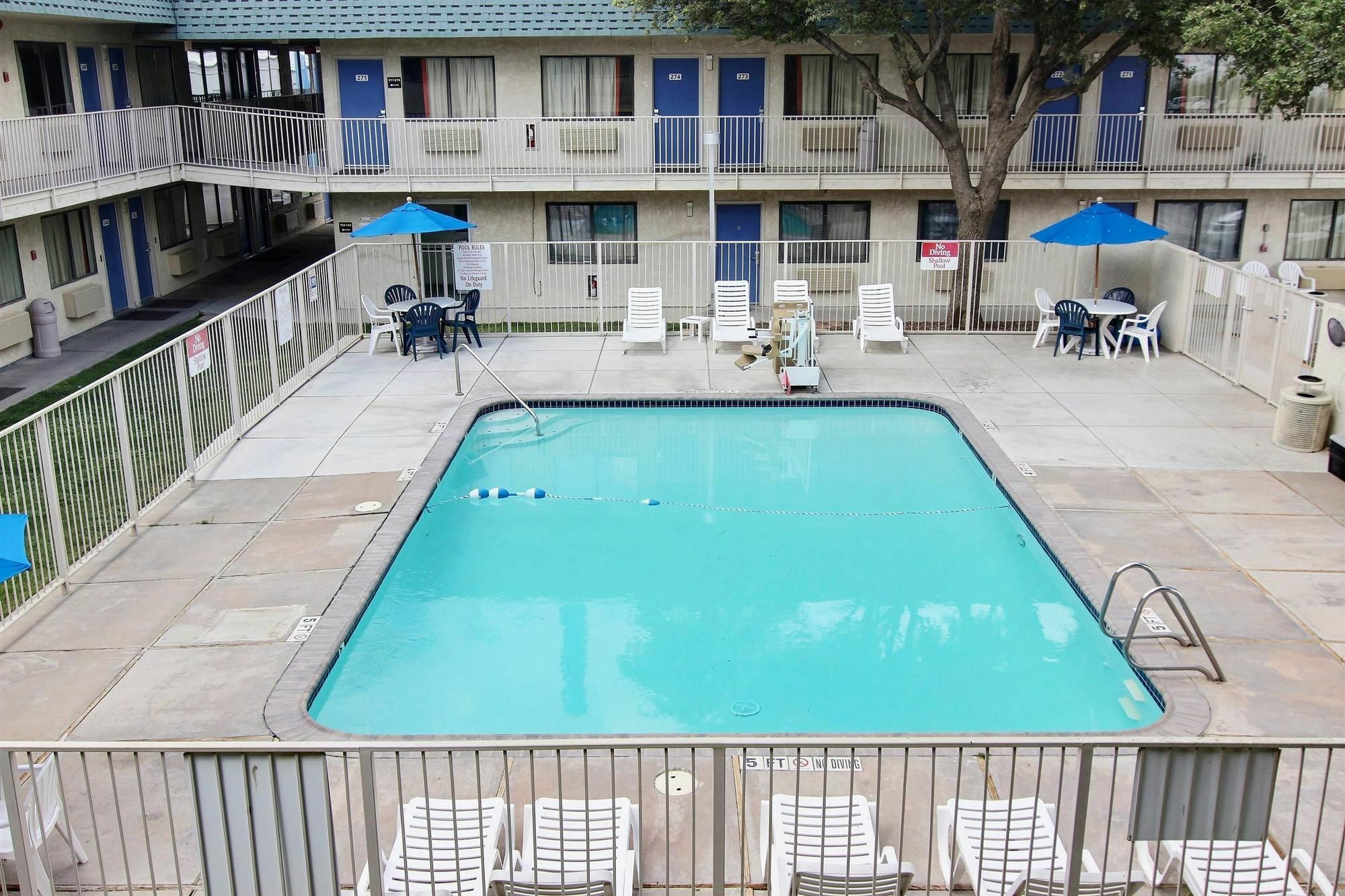 Hotel 6-fort Stockton, Tx 2*